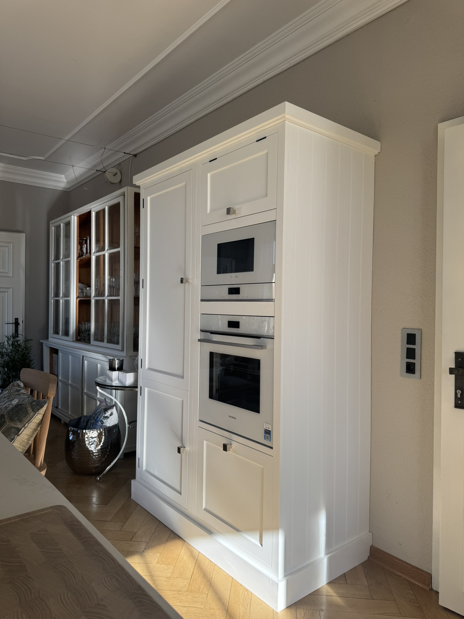 Henley-Küche von Neptune, Einbauschrank mit Backofen